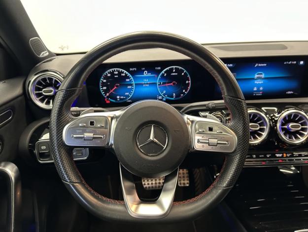 MERCEDES-BENZ A 200 d AMG Pack Night Pano  