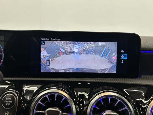 MERCEDES-BENZ A 200 d AMG Pack Night Pano  