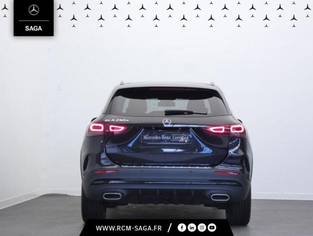 MERCEDES-BENZ GLA 250 e AMG Line  