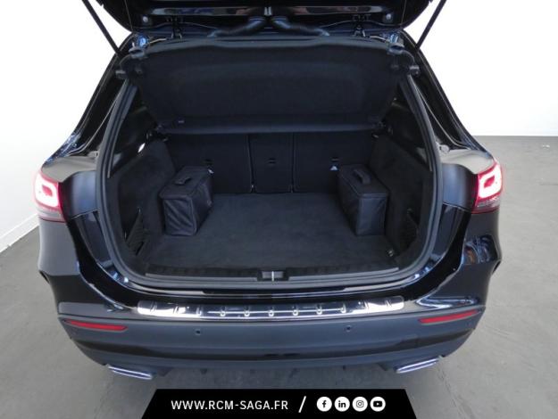 MERCEDES-BENZ GLA 250 e AMG Line  