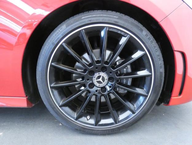 MERCEDES-BENZ Classe B 200 d AMG Line Edition  