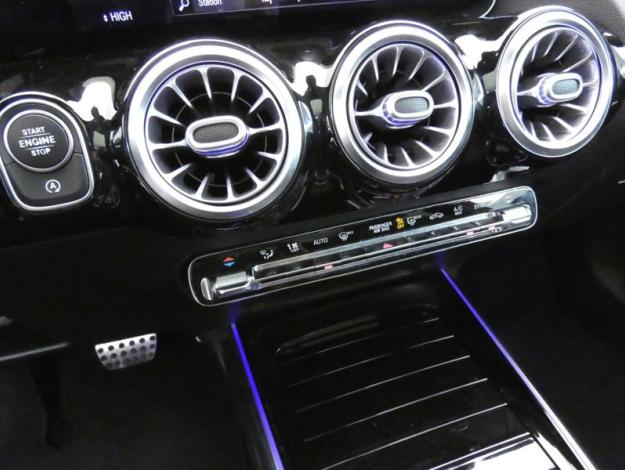 MERCEDES-BENZ Classe B 200 d AMG Line Edition  