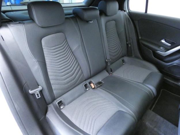 MERCEDES-BENZ Classe A 180 d Progressive Line  