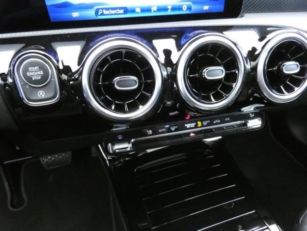 MERCEDES-BENZ Classe A 180 d Progressive Line  