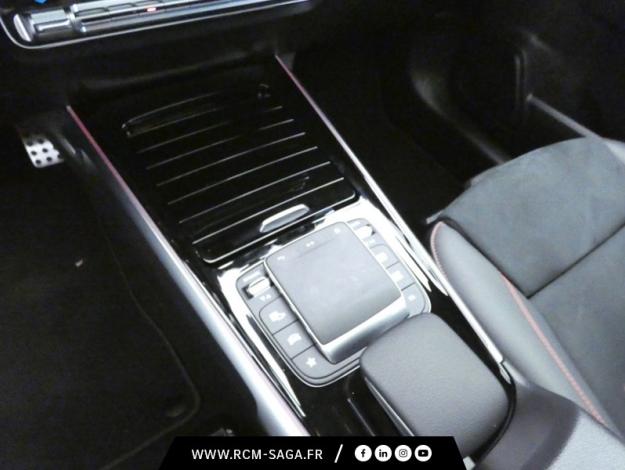 MERCEDES-BENZ GLB 200 d AMG Line  
