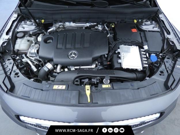 MERCEDES-BENZ GLB 200 d AMG Line  