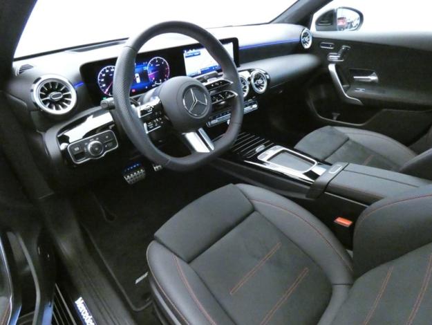 MERCEDES-BENZ Classe A 200 d AMG Line  