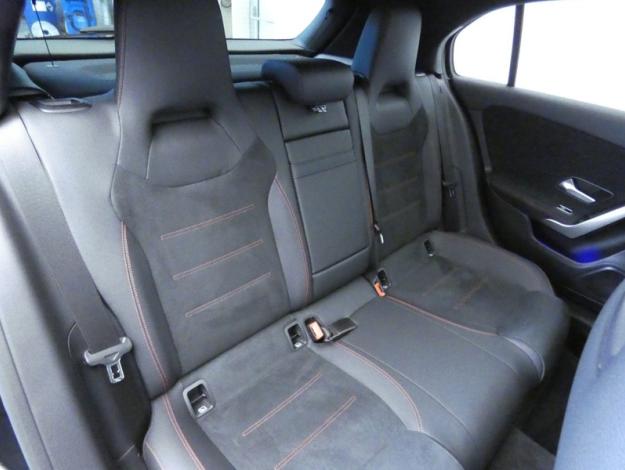 MERCEDES-BENZ Classe A 200 d AMG Line  