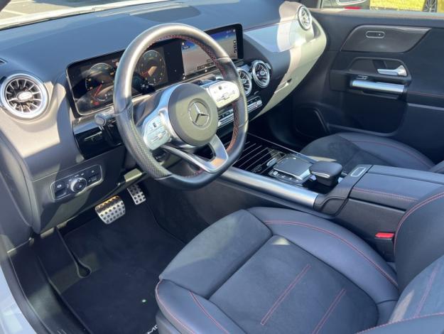 MERCEDES-BENZ GLA 200 AMG Line  