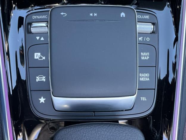 MERCEDES-BENZ GLA 200 AMG Line  