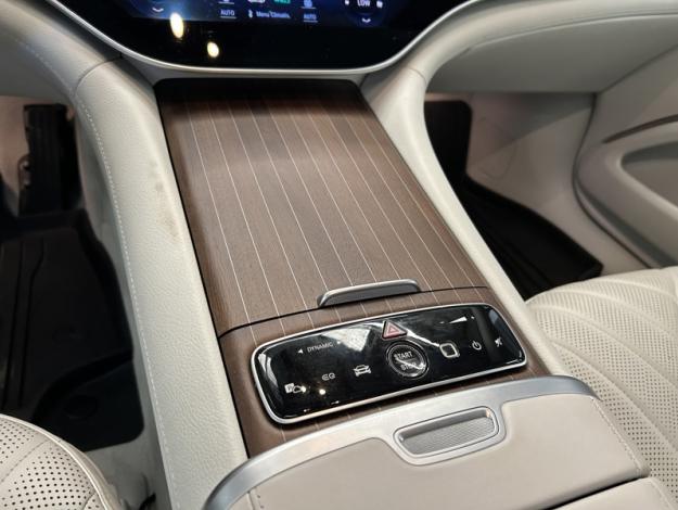 MERCEDES-BENZ EQS 580 4Matic Berline AMG HYPERSCREEN  