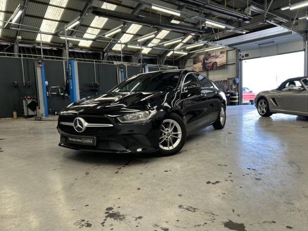 MERCEDES-BENZ CLA 180 Coupé MBUX  
