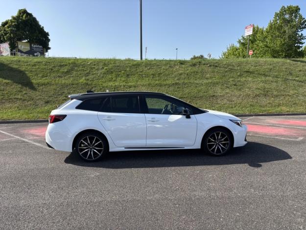 TOYOTA Corolla Touring Sports Hybride 1.8L 140h GR Sport  