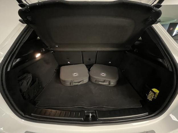 MERCEDES-BENZ EQA 250+ Edition  