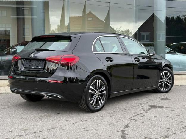 MERCEDES-BENZ A 180 d New Modèle Luxury Line  