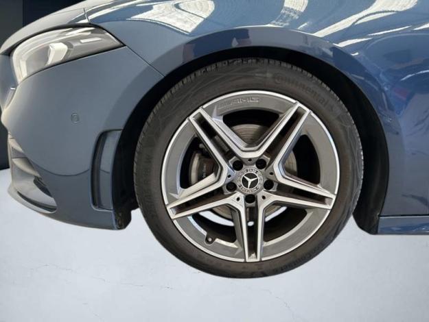 MERCEDES-BENZ A 160 Essence AMG Line 