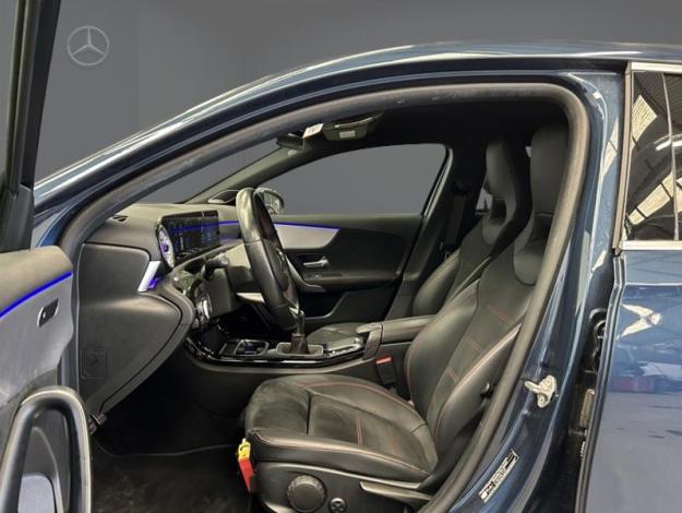 MERCEDES-BENZ A 160 Essence AMG Line 