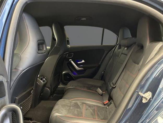 MERCEDES-BENZ A 160 Essence AMG Line 