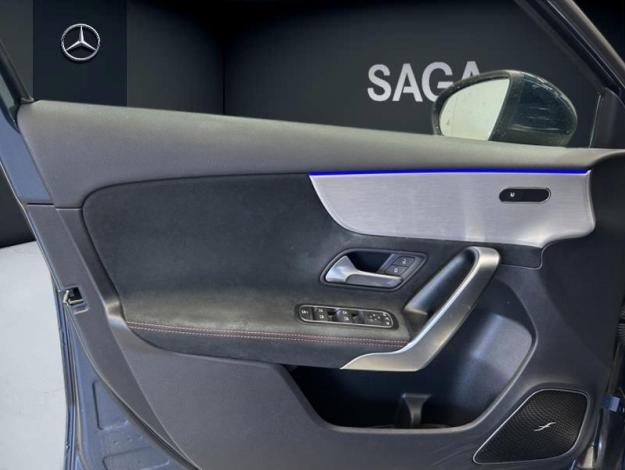 MERCEDES-BENZ A 160 Essence AMG Line 