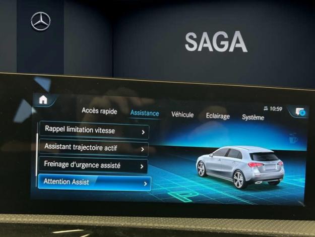 MERCEDES-BENZ A 160 Essence AMG Line 
