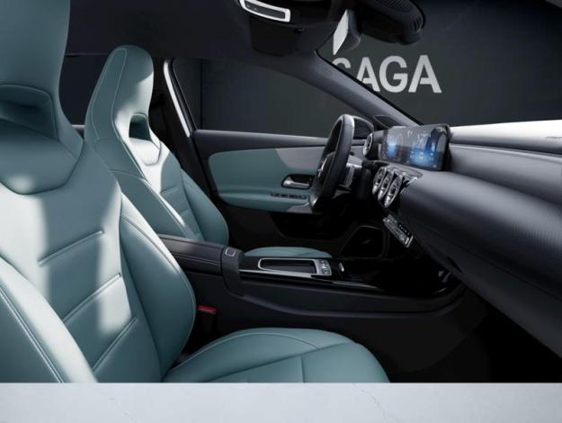 MERCEDES-BENZ A 200   AMG Line