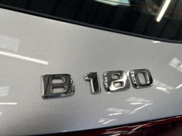 MERCEDES-BENZ B 180 Luxury Line  