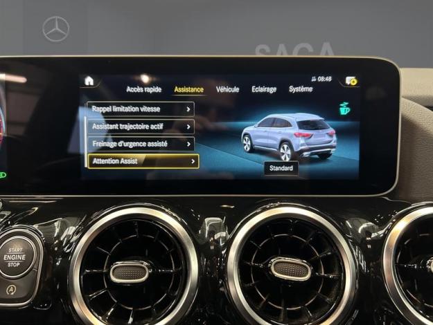 MERCEDES-BENZ GLA 200  