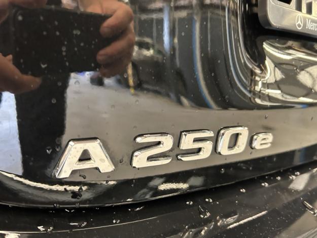 MERCEDES-BENZ A 250 e Pack AMG Pack Night Pano  