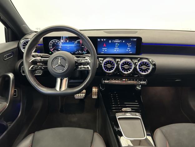 MERCEDES-BENZ A 250 e Pack AMG Pack Night Pano  