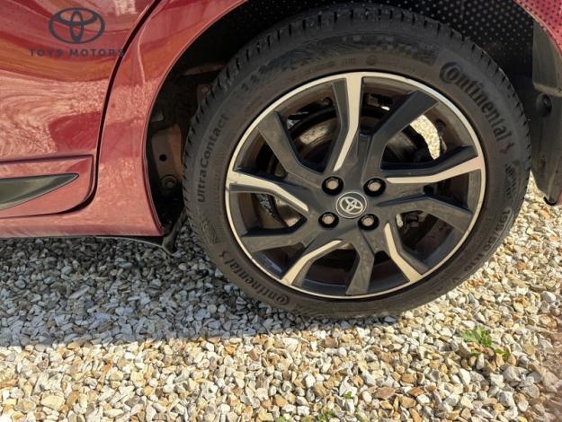 TOYOTA Yaris Hybrid Collection  1.5 101 ch 