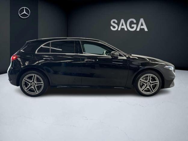 MERCEDES-BENZ A 250 e AMG Line  