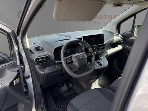 TOYOTA Proace City Medium 1.5L 130 D-4D BVA Start  PROACE CITY 1.5L 130 D 4D BVA STARTCONFORT LOOK