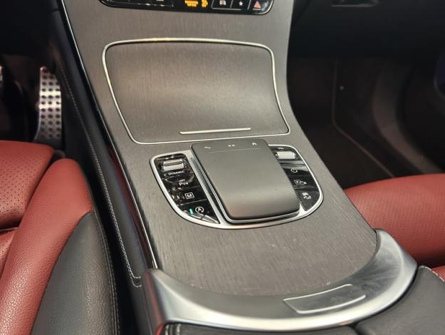 MERCEDES-BENZ GLC 300 4MATIC AMG Pack Night Toit pano  