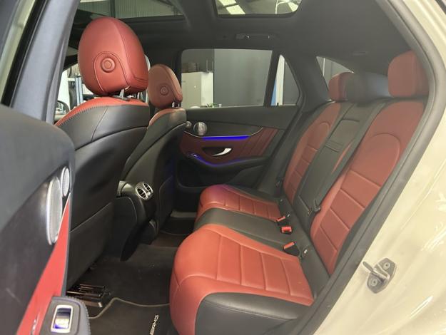 MERCEDES-BENZ GLC 300 4MATIC AMG Pack Night Toit pano  