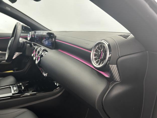 MERCEDES-BENZ CLA-Klasse CLA 180 d Coupé Luxury Line