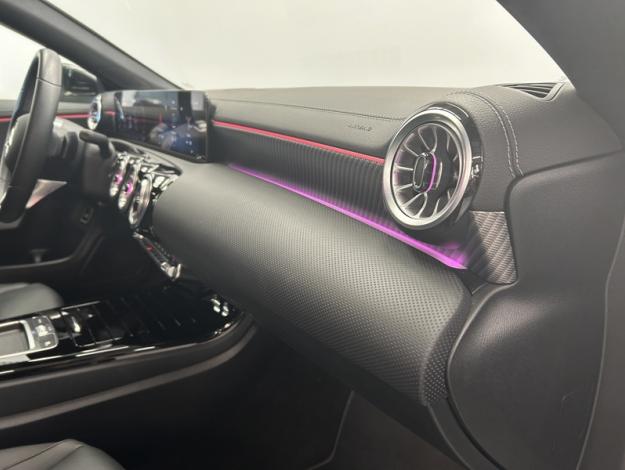 MERCEDES-BENZ CLA 180 d SB Facelift Luxury Line  