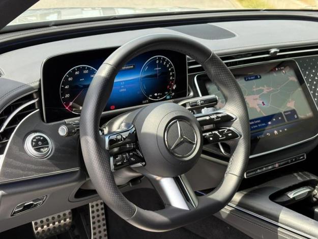 MERCEDES-BENZ E 300 e Berline AMG Pack Night  