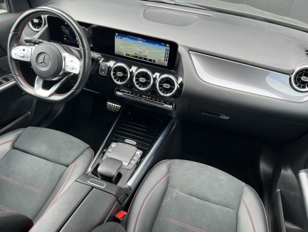 MERCEDES-BENZ GLA 200 d AMG Line  GLA 200 d AMG Line