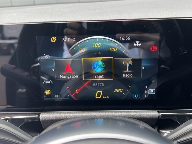 MERCEDES-BENZ GLA 200 d AMG Line  GLA 200 d AMG Line