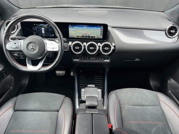 MERCEDES-BENZ GLA 200 d AMG Line  GLA 200 d AMG Line