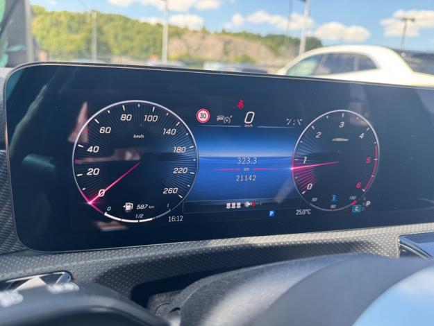 MERCEDES-BENZ A 180 d Business Line  