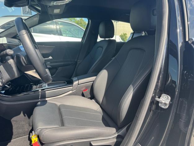 MERCEDES-BENZ A 180 d Business Line  