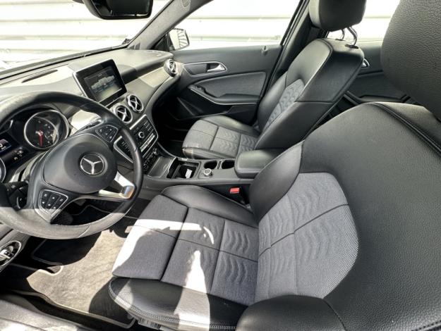 MERCEDES-BENZ GLA 180 d Inspiration  