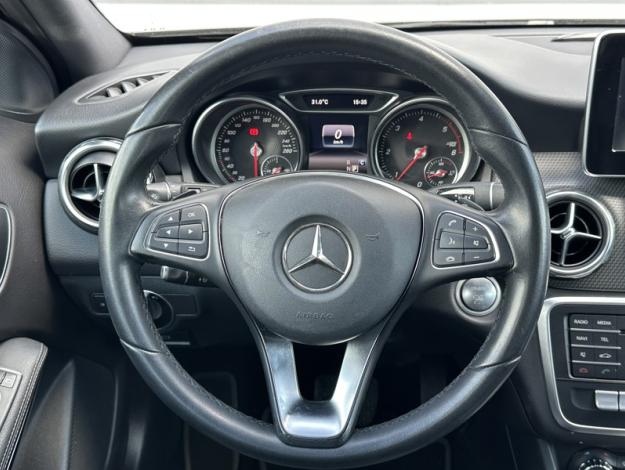 MERCEDES-BENZ GLA 180 d Inspiration  
