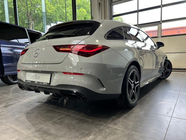 MERCEDES-BENZ CLA 180 Shooting Brake  AMG Line