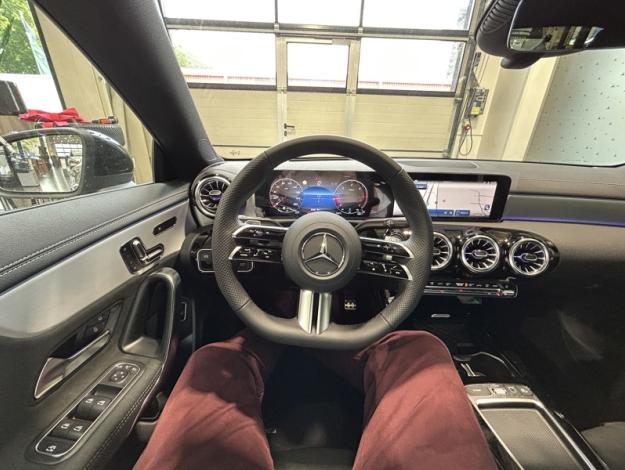 MERCEDES-BENZ CLA 180 Shooting Brake  AMG Line