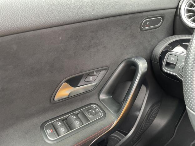 MERCEDES-BENZ Classe A 180 d 116ch AMG Line 8G-DCT  