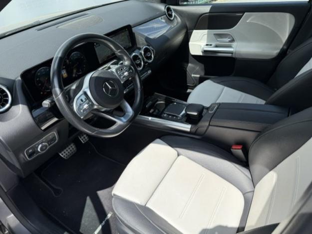 MERCEDES-BENZ GLA 200 AMG Line  