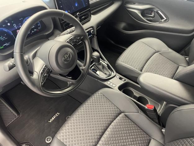 TOYOTA Yaris Hybride Hybride 116h Collection  YARIS HYBRIDE 116H COLLECTION MC24