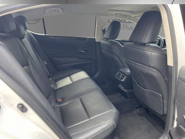LEXUS ES 300H BUSINESS PLUS  